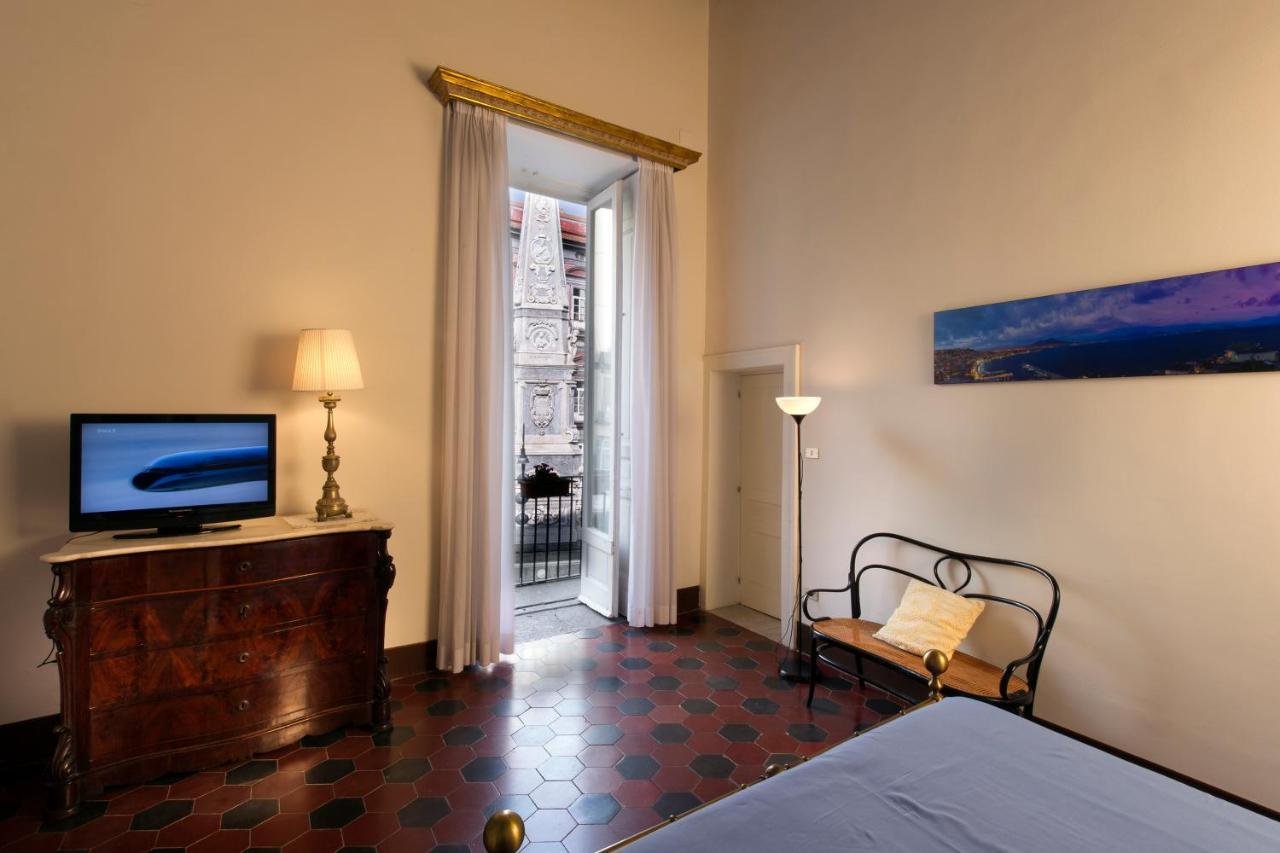 Domus Decumana Apartment Naples Luaran gambar