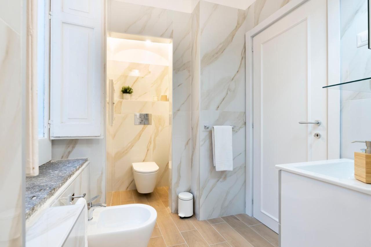 Domus Decumana Apartment Naples Luaran gambar
