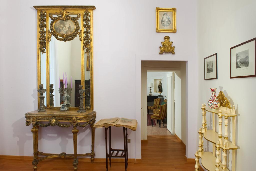 Domus Decumana Apartment Naples Bilik gambar
